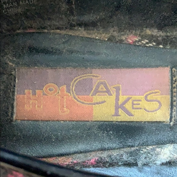 Hot Cakes Flats 💕 - Picture 7 of 8